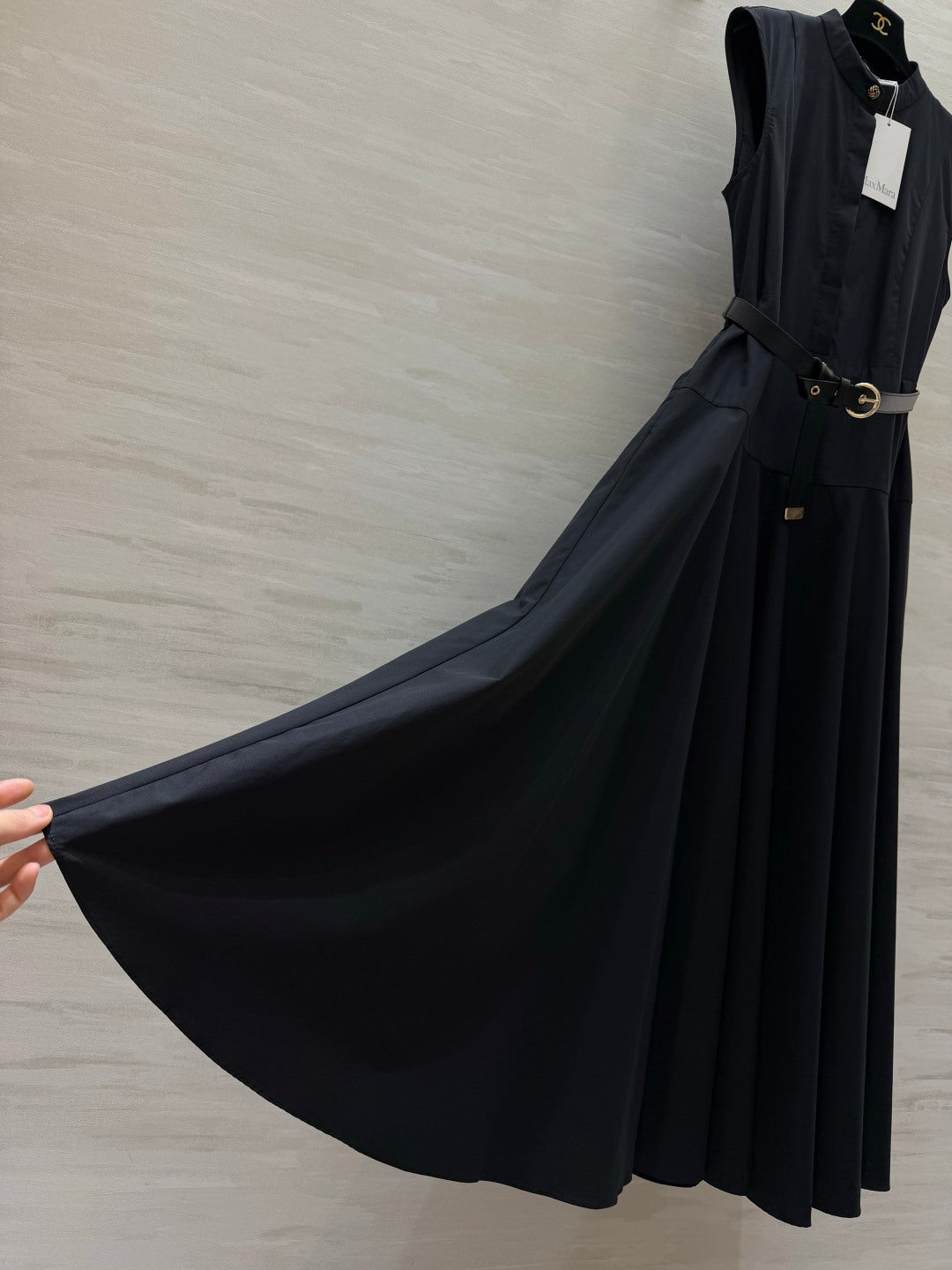 MAXMARA 26S SLEEVELESS BELTED MAXI DRESS 367