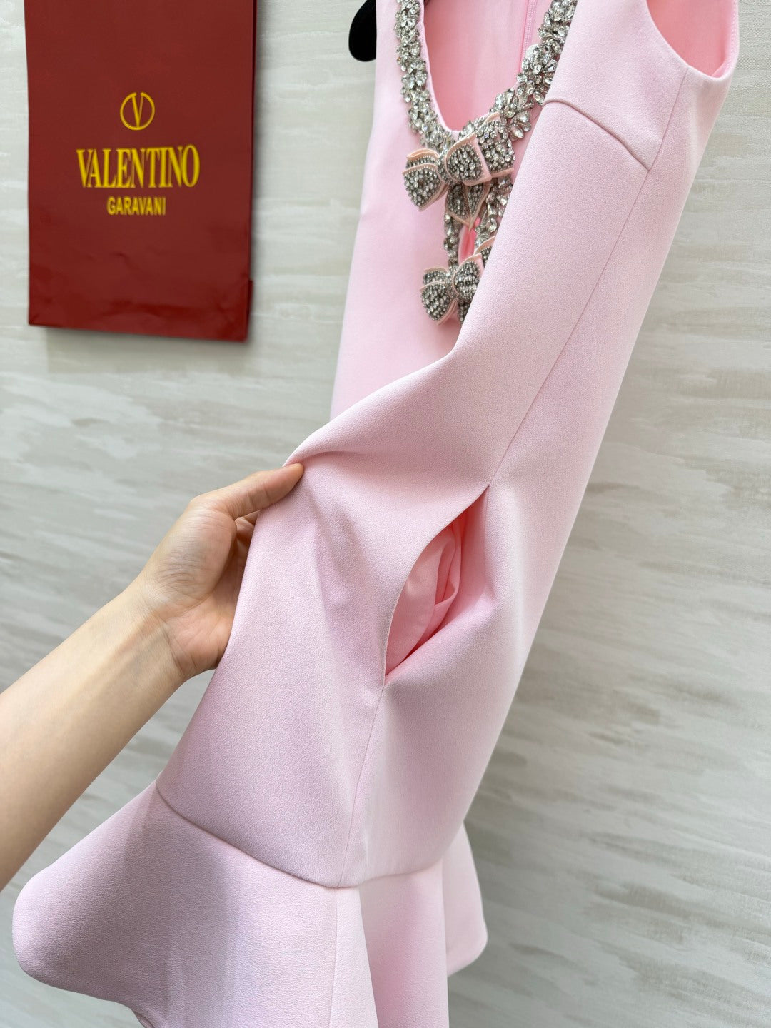 VALENTINO 26S SLEEVELESS MINI DRESS 444