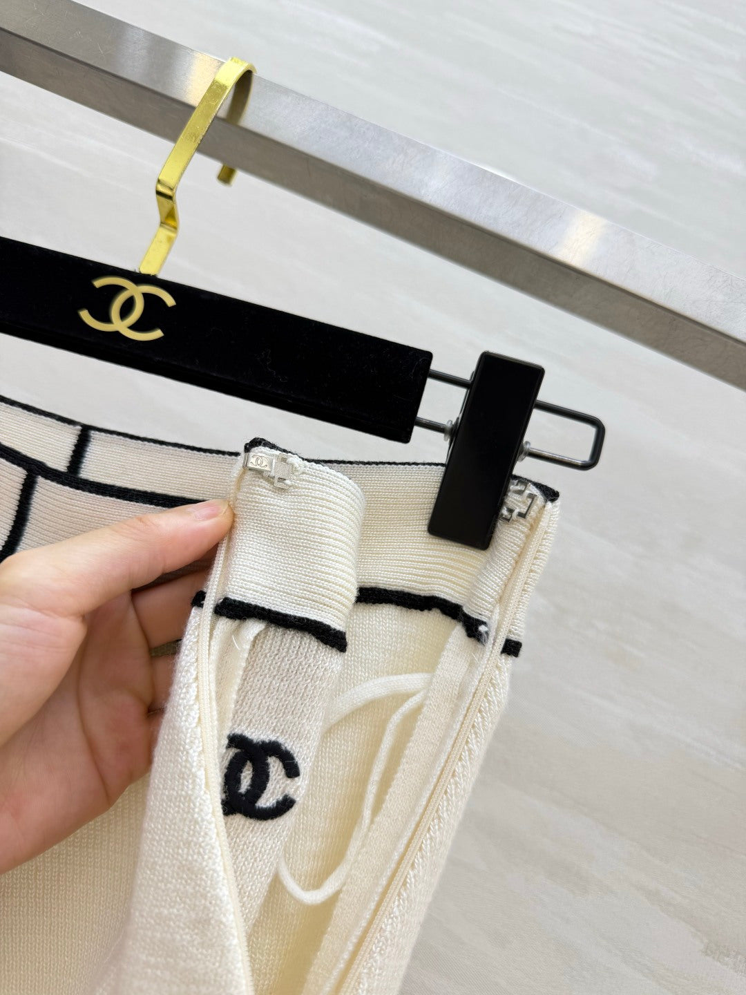 CHANEL 26S KNIT MAXI SKIRT 1781