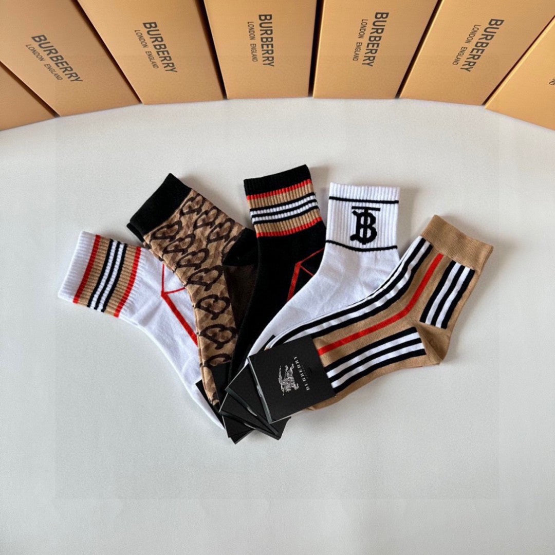 BURBERRY 26S ANKLE SOCKS 502290 (1 BOX)