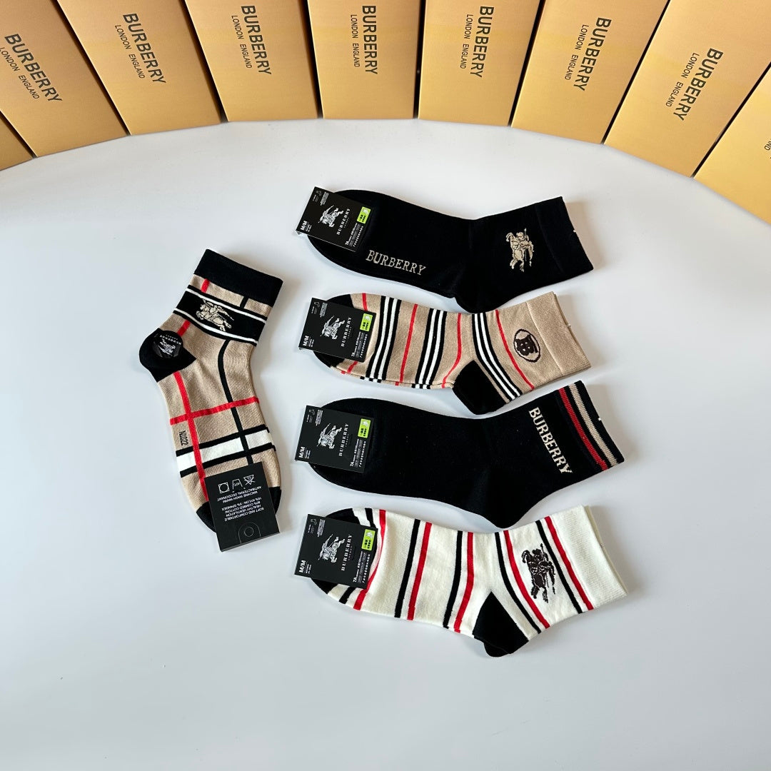 BURBERRY 26S ANKLE SOCKS 238698 (1 BOX)