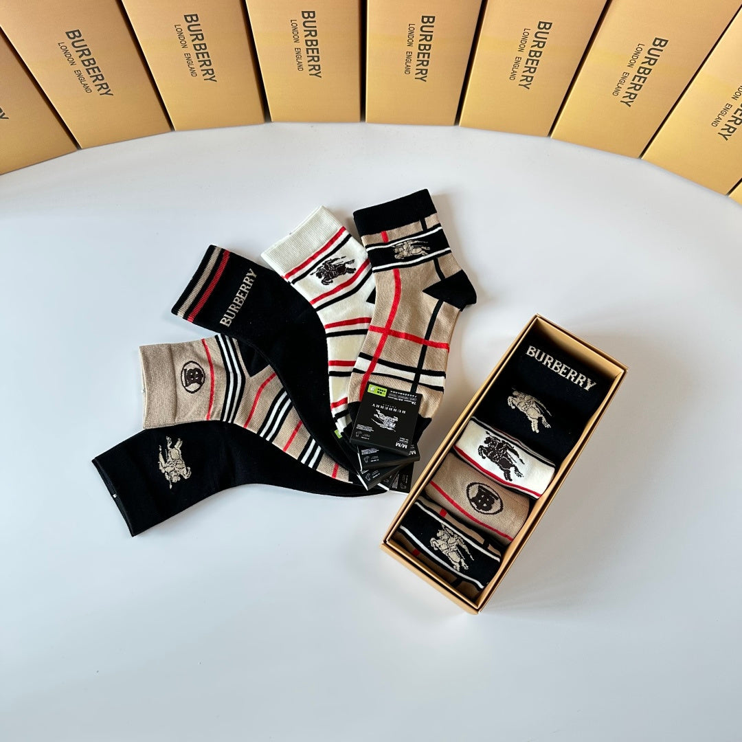 BURBERRY 26S ANKLE SOCKS 263812 (1 BOX)