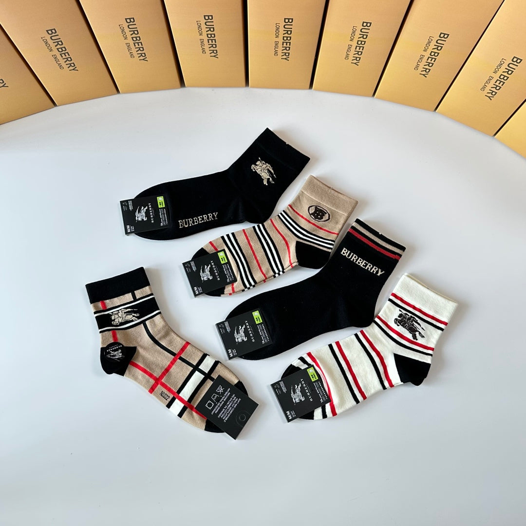 BURBERRY 26S ANKLE SOCKS 263812 (1 BOX)