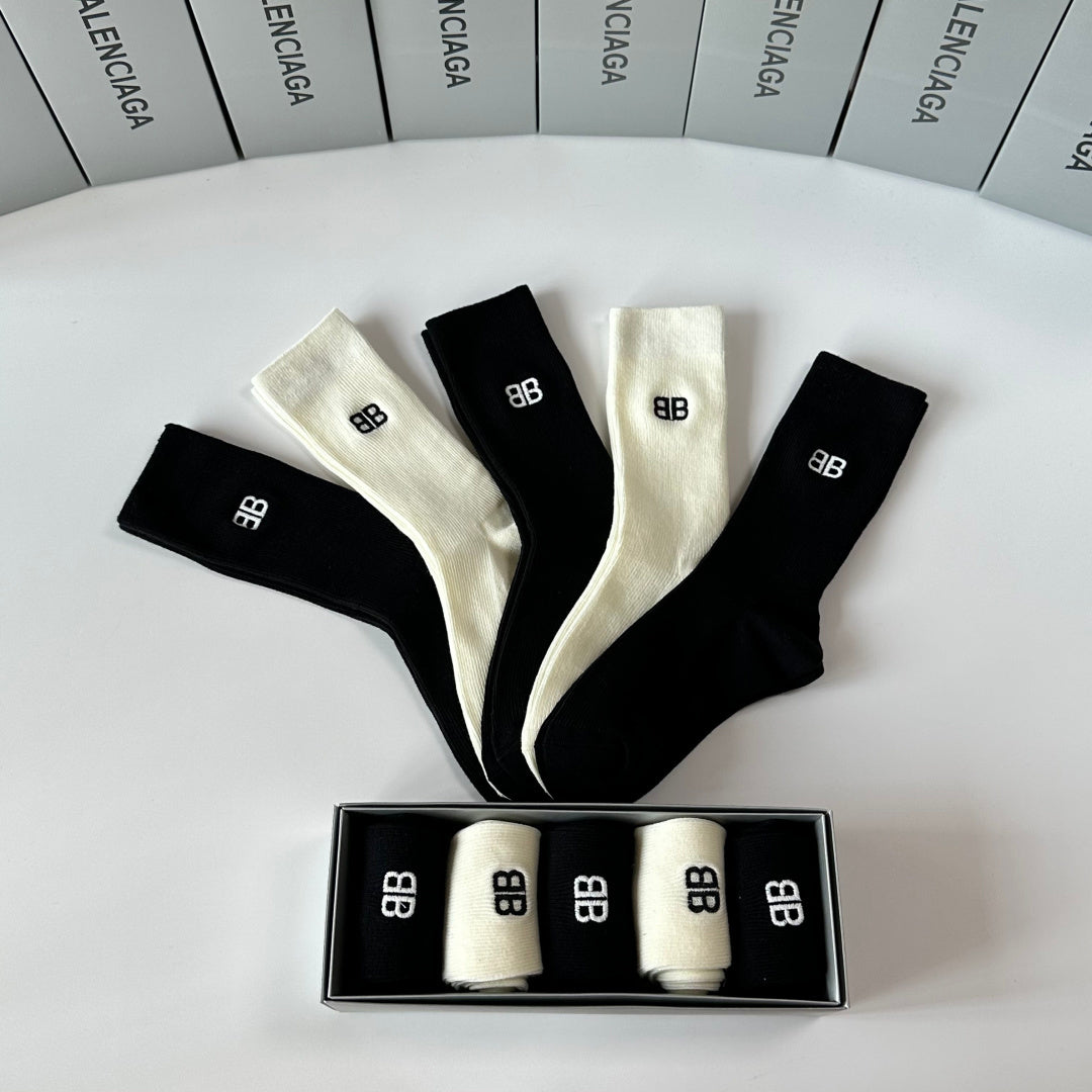 BALENCIAGA 26S CREW SOCKS 263815 (1 BOX)