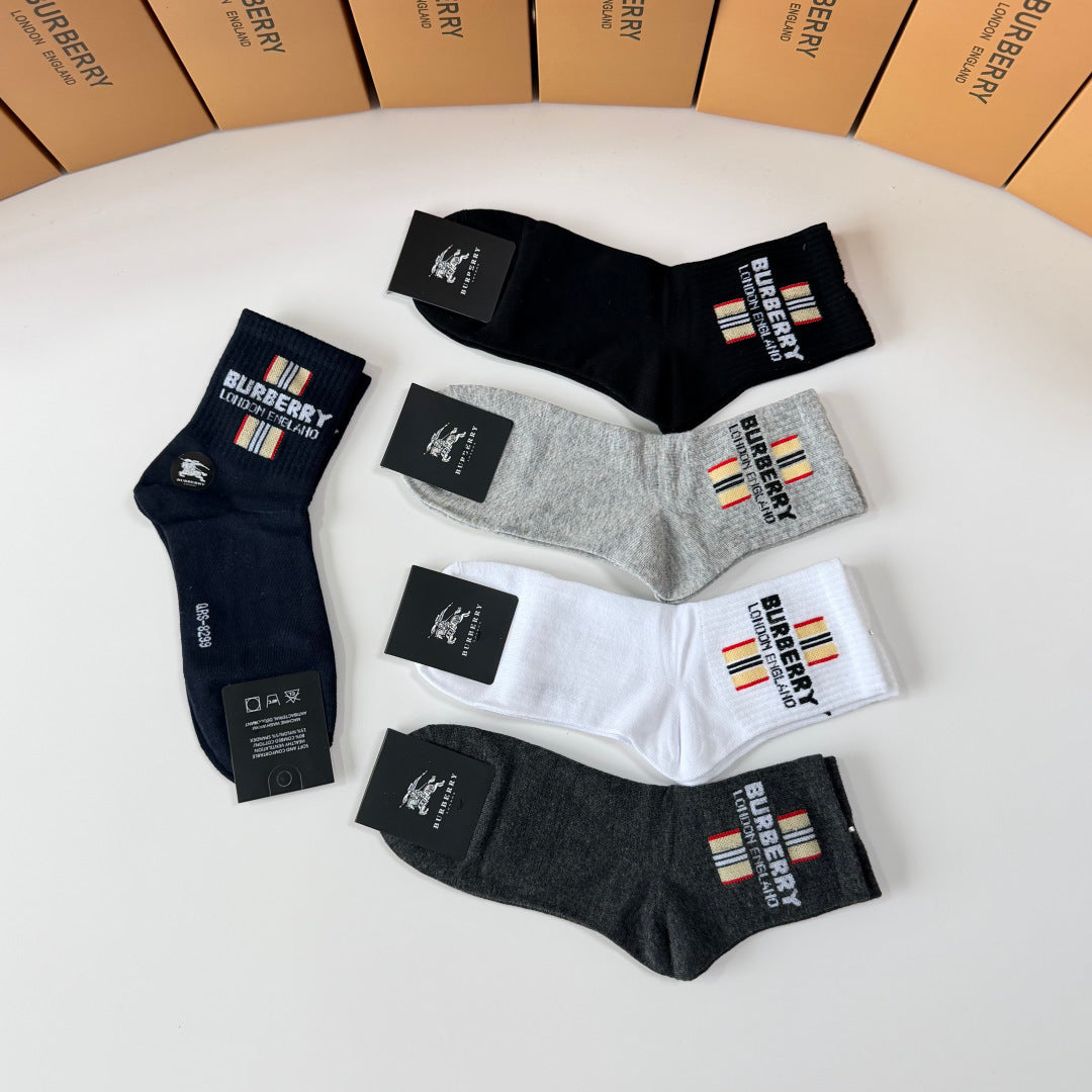 BURBERRY 26S ANKLE SOCKS 282300 (1 BOX)