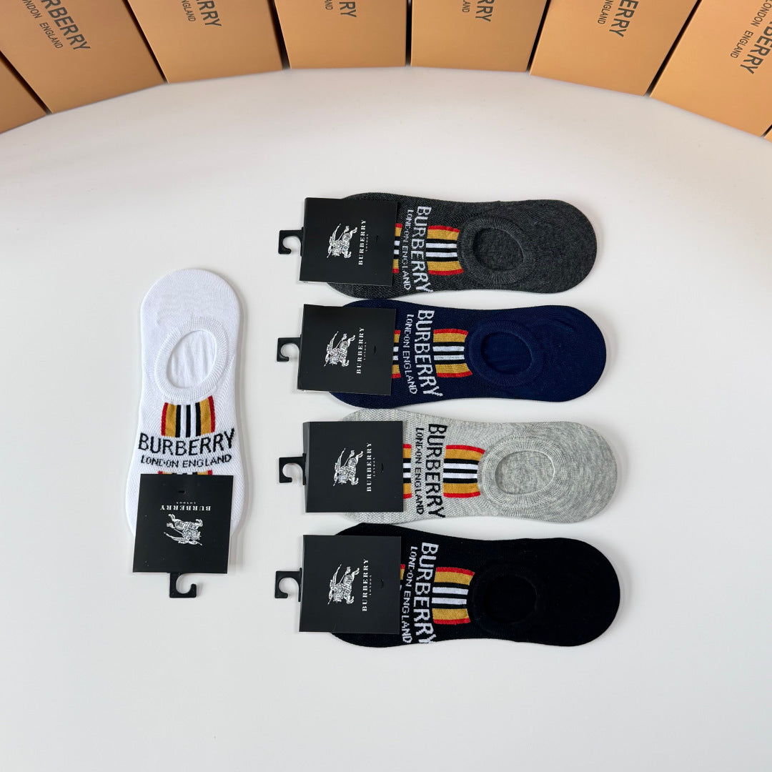 BURBERRY 26S NO-SHOW SOCKS 301510 (1 BOX)