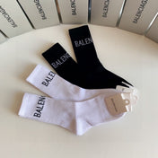 BALENCIAGA 26S CREW SOCKS 350977 (1 BOX)
