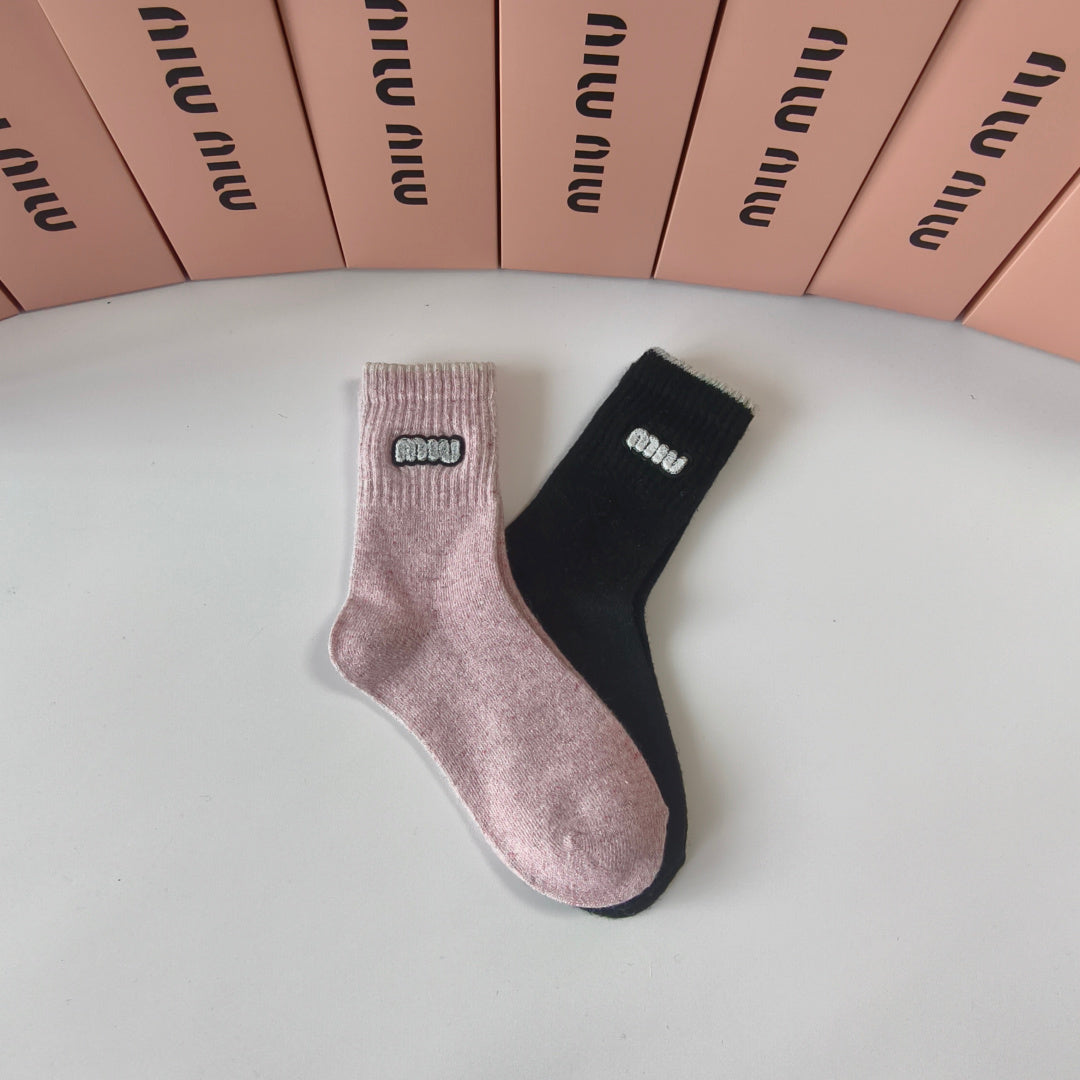MIUMIU 26S CREW SOCKS 383826 (1 BOX)