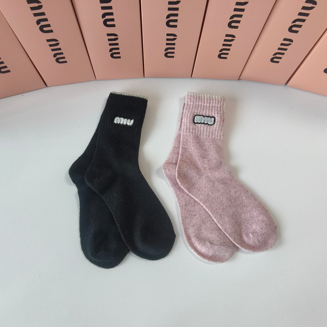 MIUMIU 26S CREW SOCKS 383826 (1 BOX)