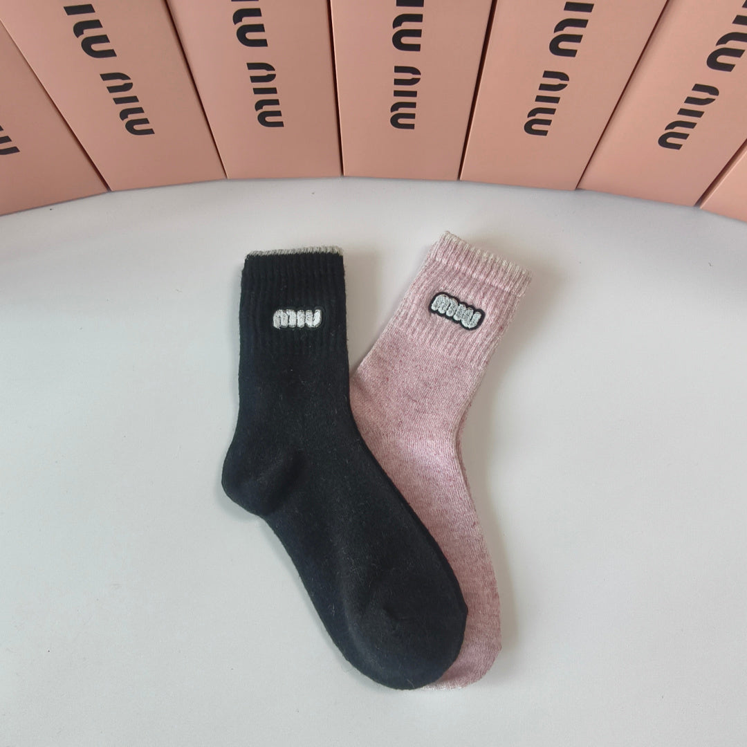 MIUMIU 26S CREW SOCKS 383826 (1 BOX)