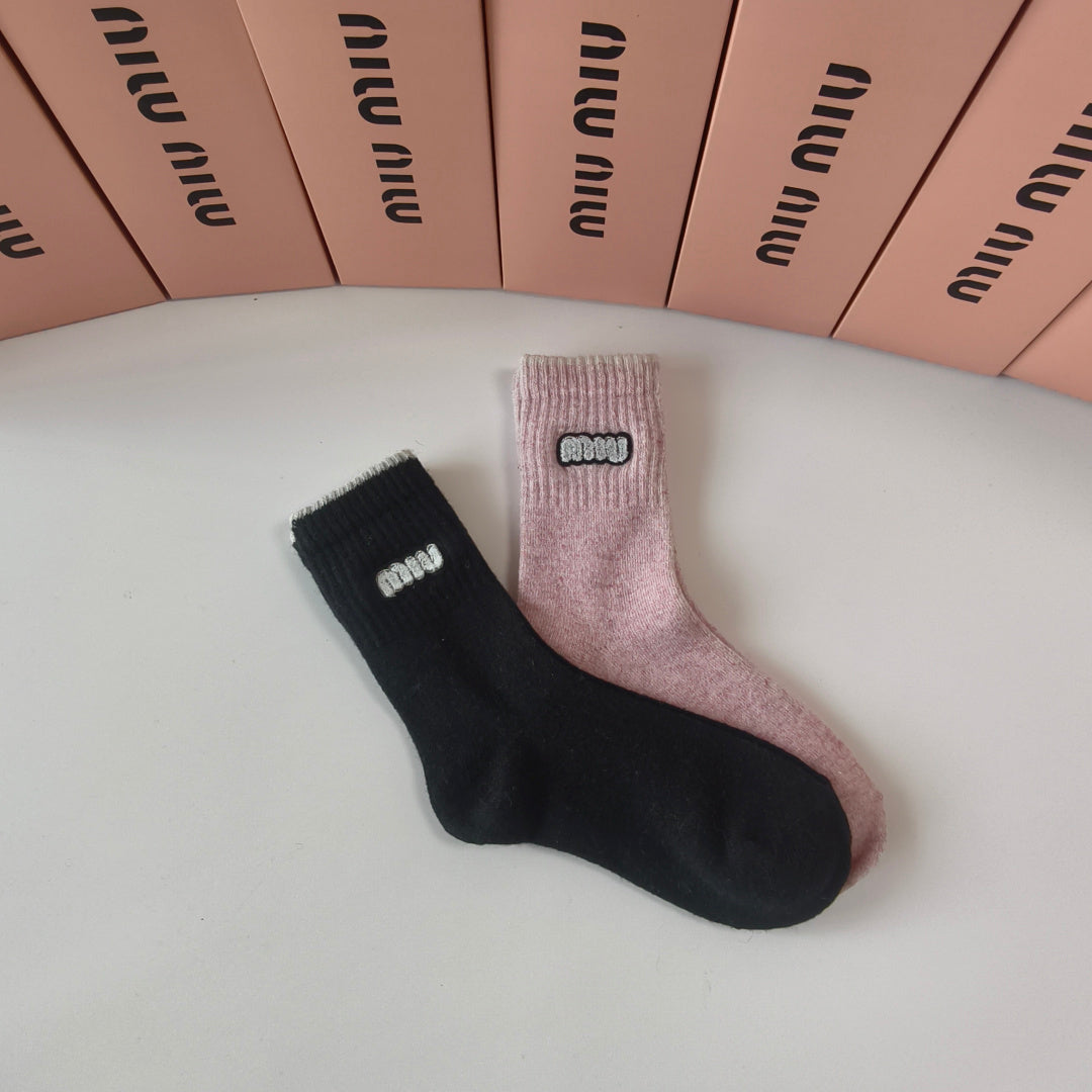 MIUMIU 26S CREW SOCKS 383826 (1 BOX)