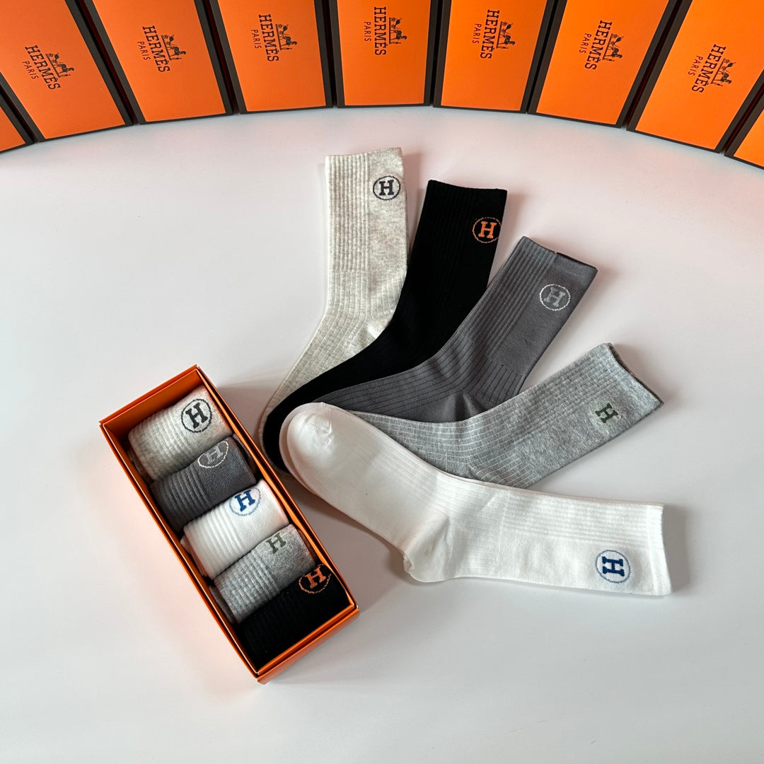 HERMES 26S CREW SOCKS 400157 (1 BOX)