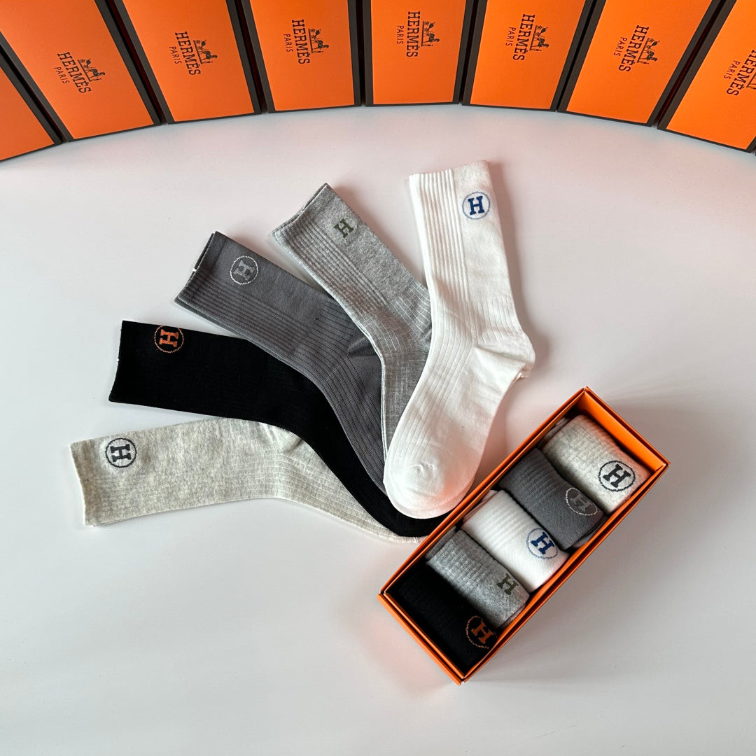 HERMES 26S CREW SOCKS 400157 (1 BOX)