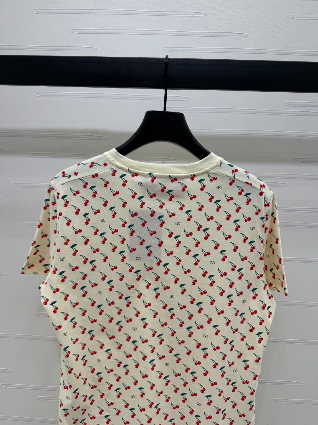 VALENTINO 25S CHERRY PATTERN ROUND NECK T-SHIRT 264040