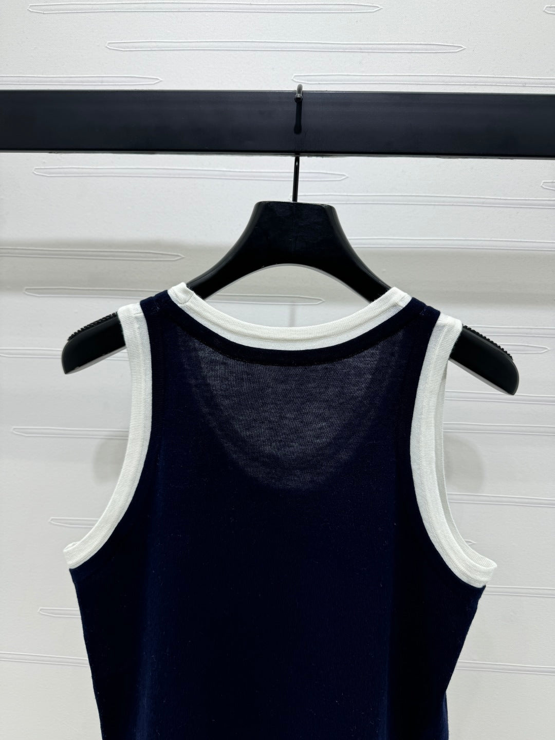 MIUMIU SLEEVELESS TOP 269403