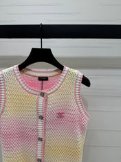CHANEL KNITTED BUTTONED SLEEVELESS VEST 274921