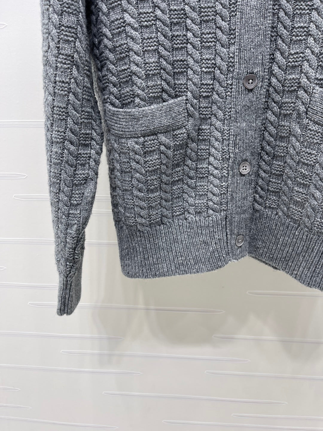 THOM 26S V-NECK KNIT CARDIGAN 316