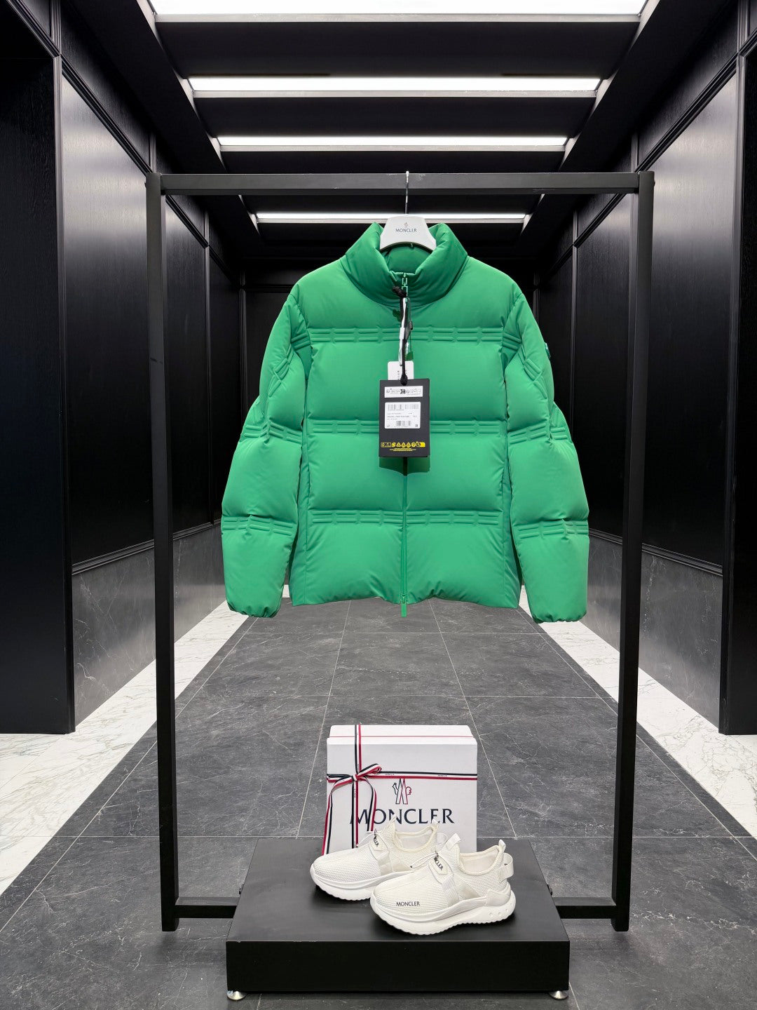 MONCLER 25S PREMIUM DOWN JACKET 447