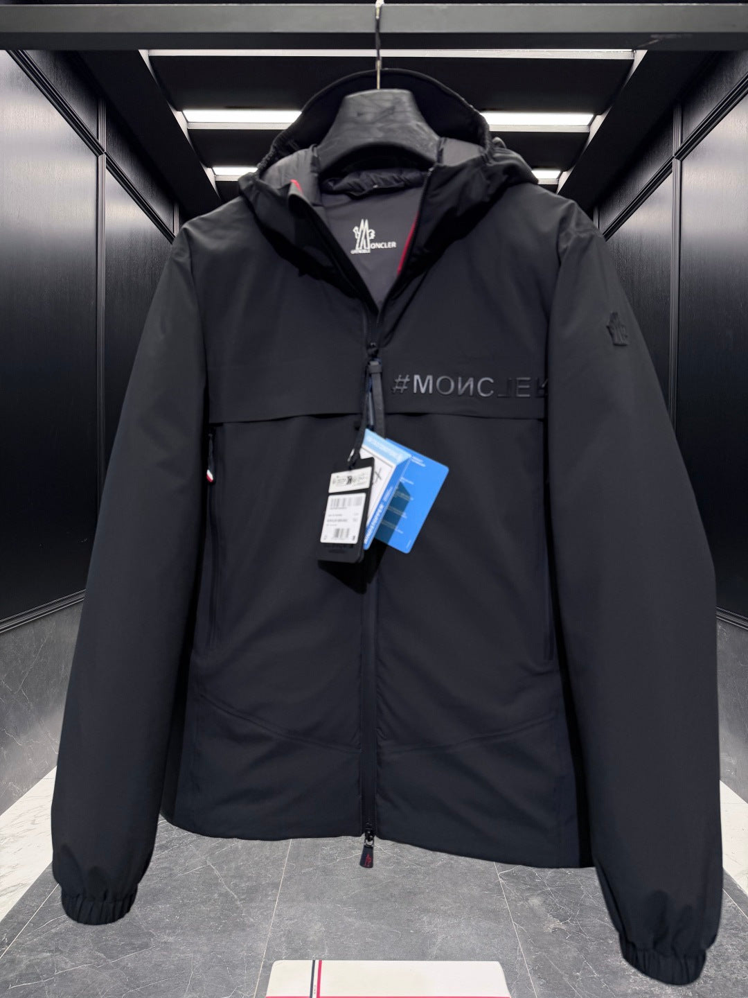 MONCLER 25S HOODED SKI JACKET 386