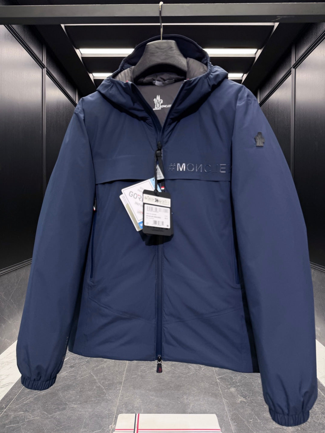 MONCLER 25S HOODED SKI JACKET 384