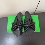 BOTTEGA VENETA 26S BRAIDED STRAP SANDALS IN BLACK LAMBSKIN
