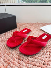 ALAIA 26S THONG SANDALS IN RED VELVET