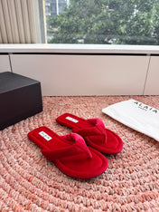 ALAIA 26S THONG SANDALS IN RED VELVET