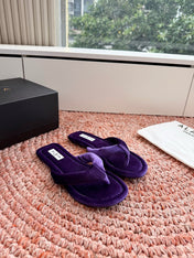 ALAIA 26S THONG SANDALS IN DARK PURPLE VELVET