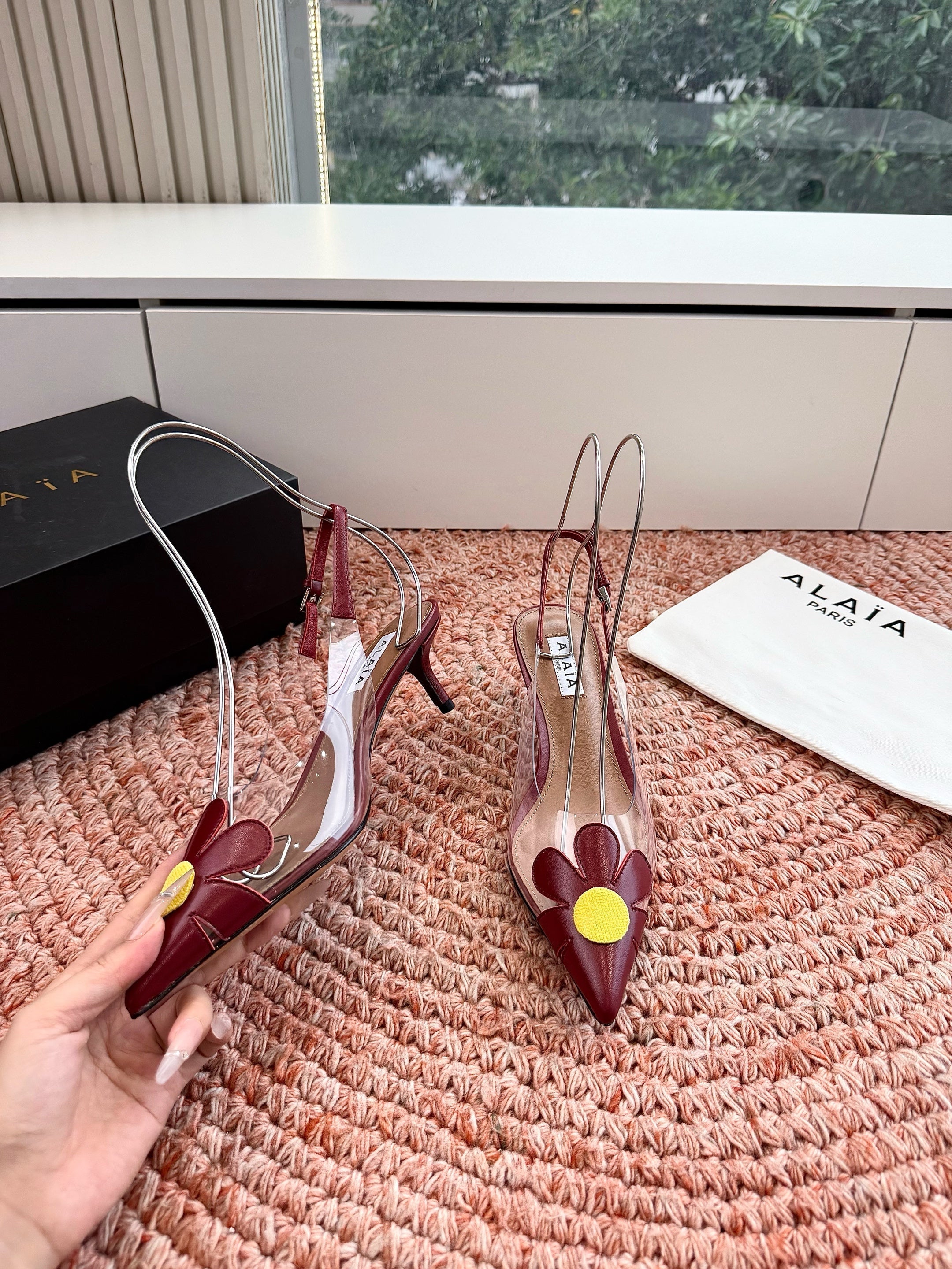 ALAIA 26S POINTED-TOE SLINGBACK HEELS IN DARK RED LAMBSKIN AND TRANSPARENT PVC