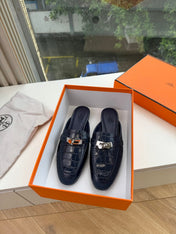 HM 26S DESTIN MULES IN NAVY BLUE CROCODILE-EFFECT LEATHER