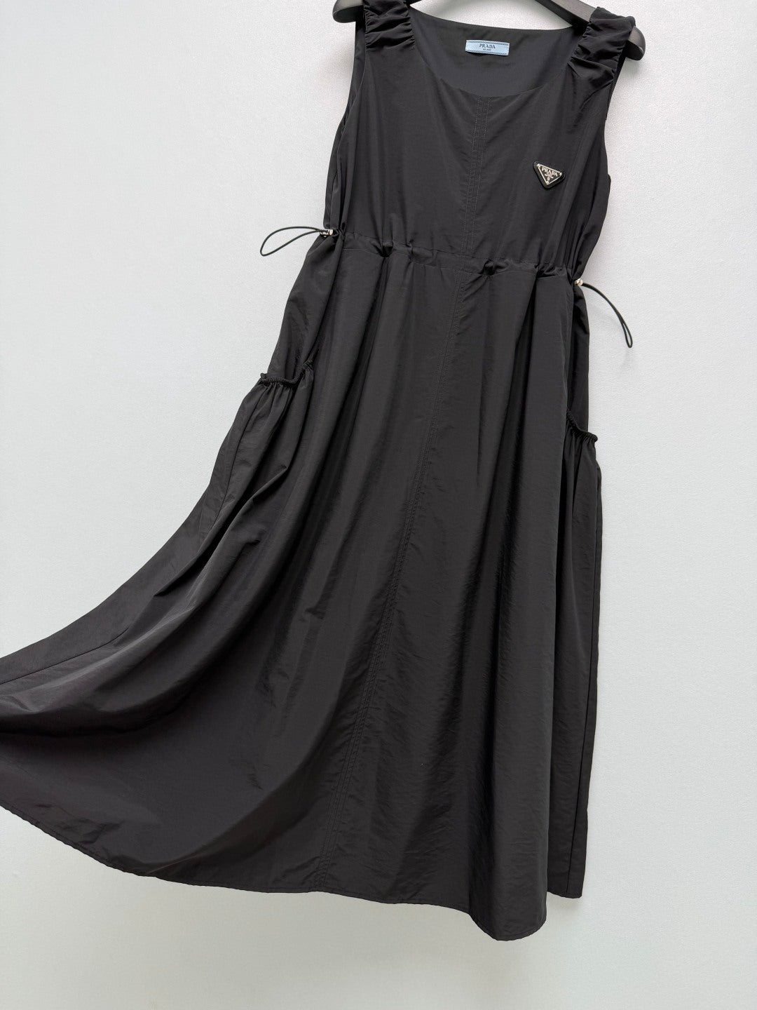 PRADA 26S SLEEVELESS WAISTED DRESS STYLE 889
