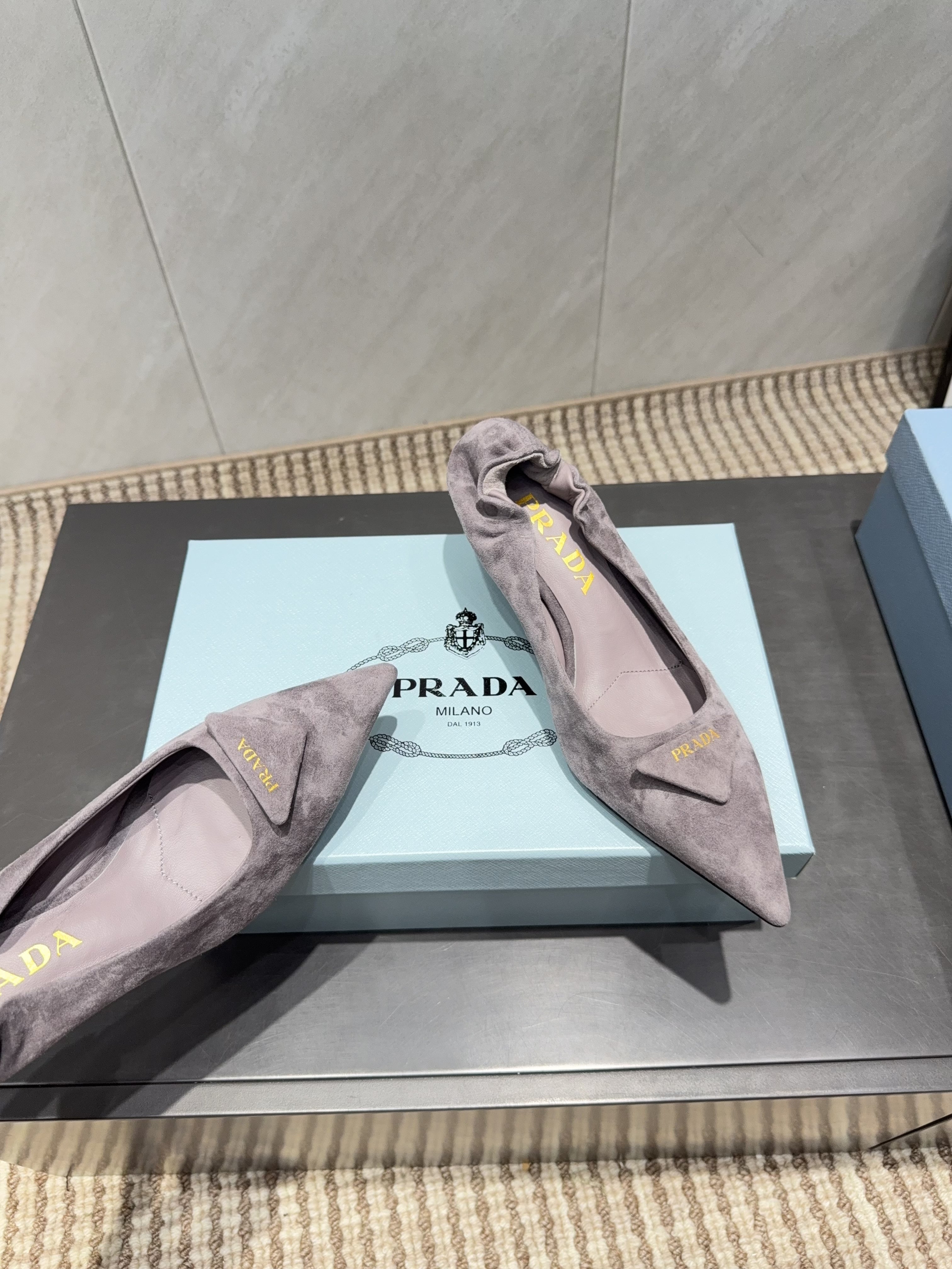 PRADA 26S PUMPS 55MM IN TAUPE BROWN SUEDE WITH LOGO