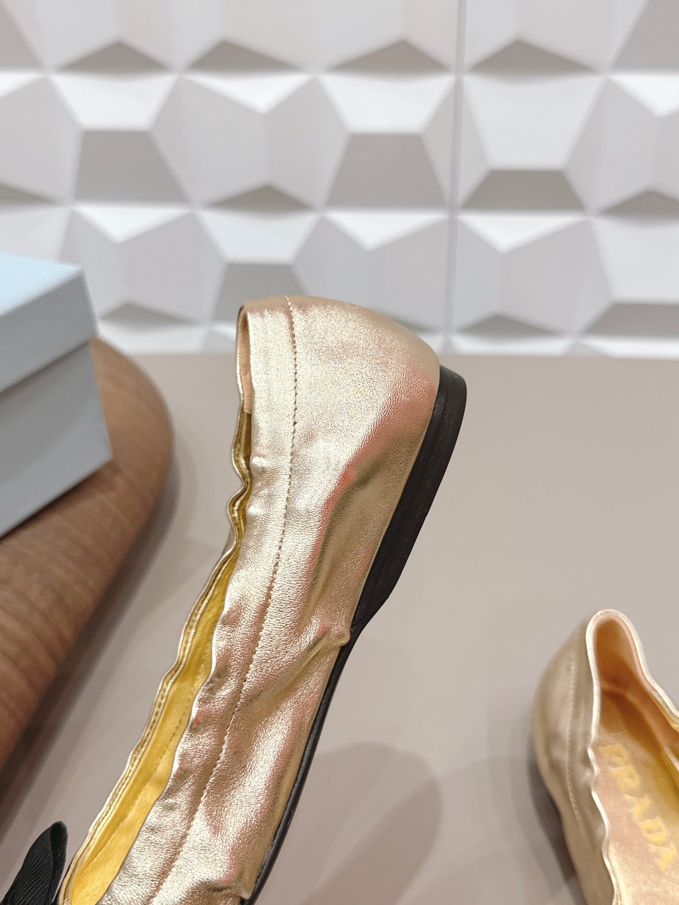 PRADA 26S ROUND TOE FLATS WITH BOW IN GOLD CALFSKIN
