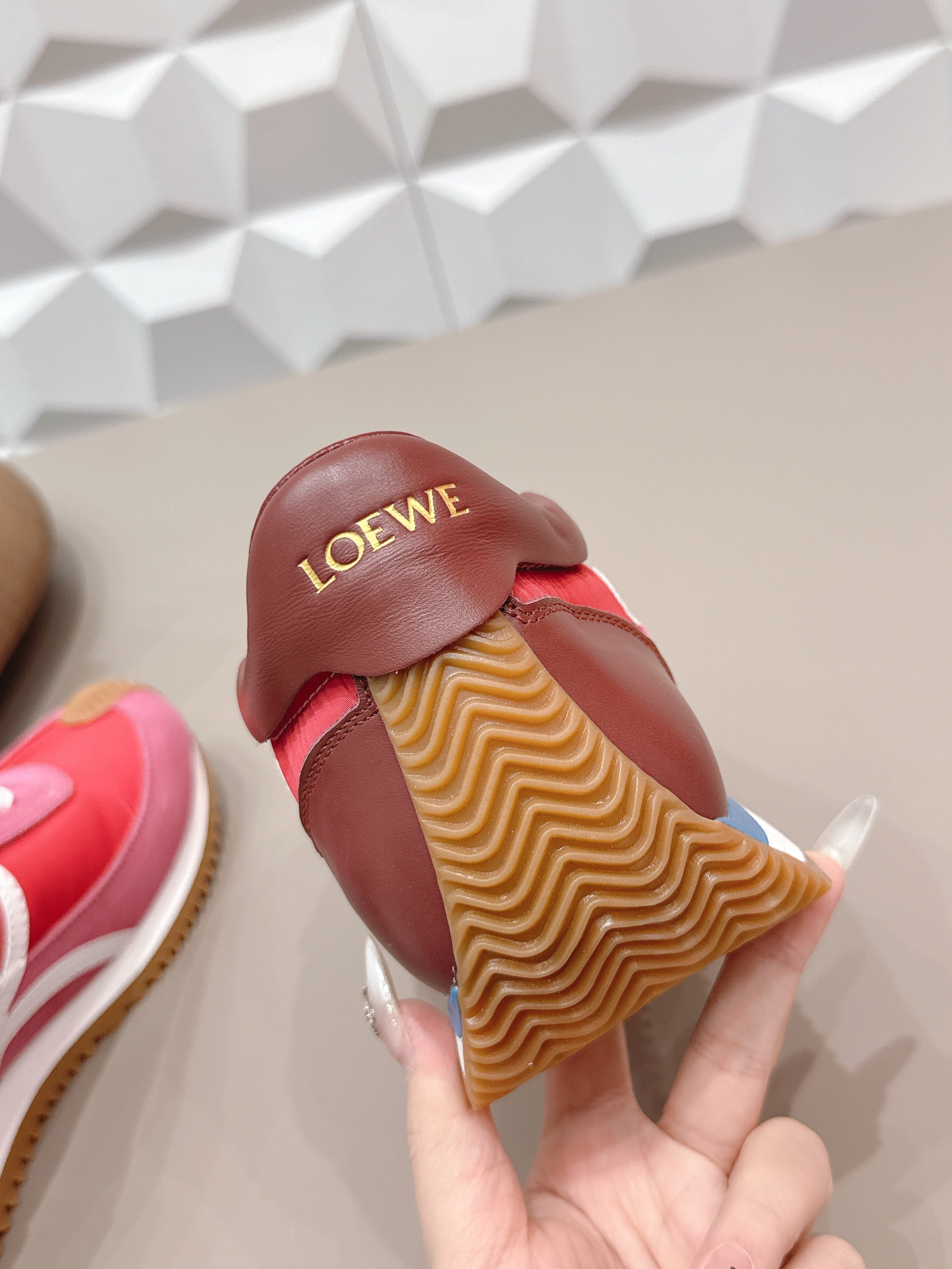 LOEWE 26S FLOW RUNNER SNEAKER IN DUSTY ROSE SUEDE AND DARK RED CALFSKIN