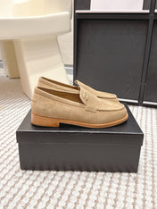 CHANEL 26S LOAFERS IN LIGHT BROWN SUEDE