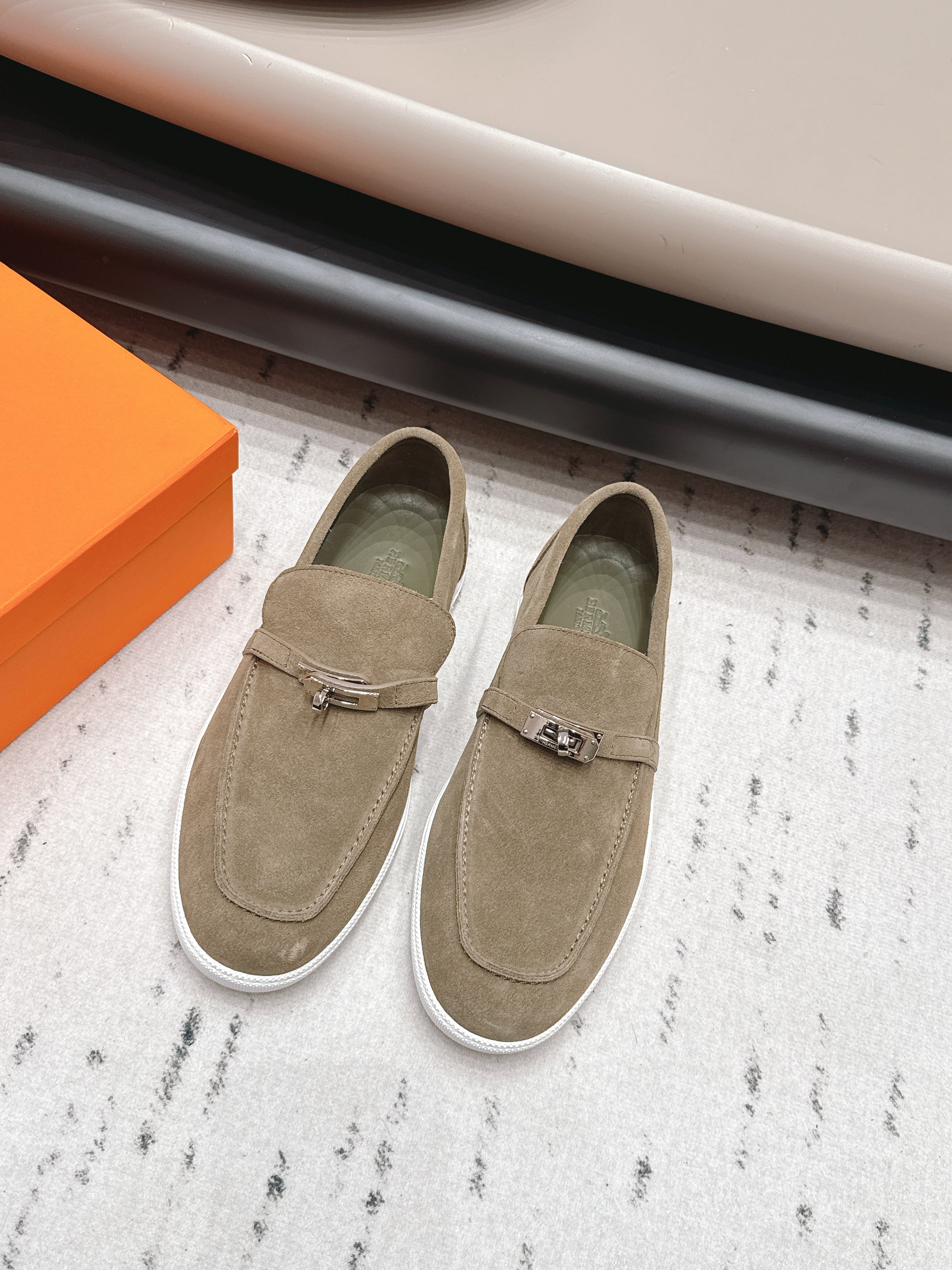 HM 26S KELLY PARIS LOAFERS IN OLIVE BROWN SUEDE SILVER HARDWARE