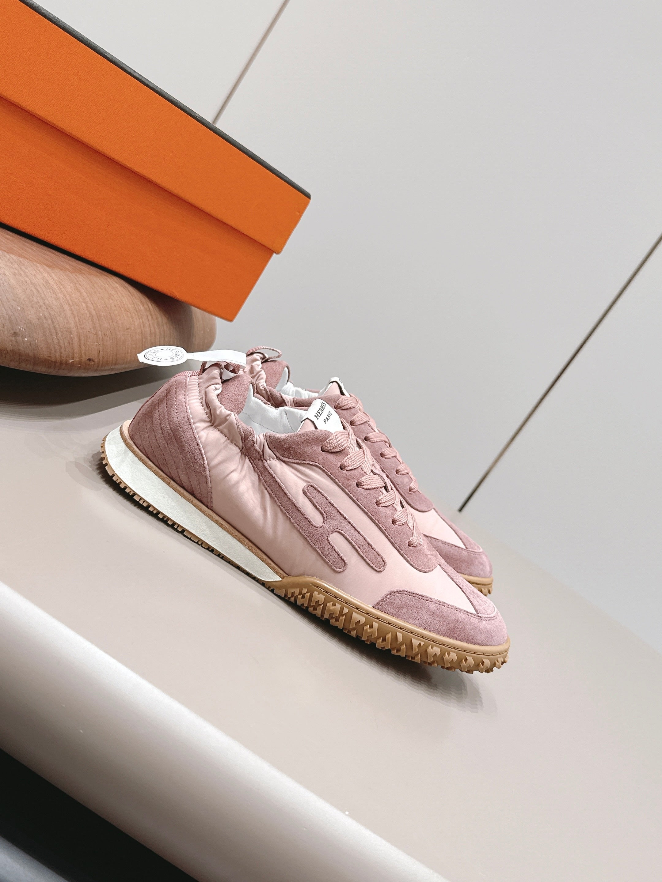 HM 26S BOUNCING SNEAKERS IN PINK NYLON AND SUEDE
