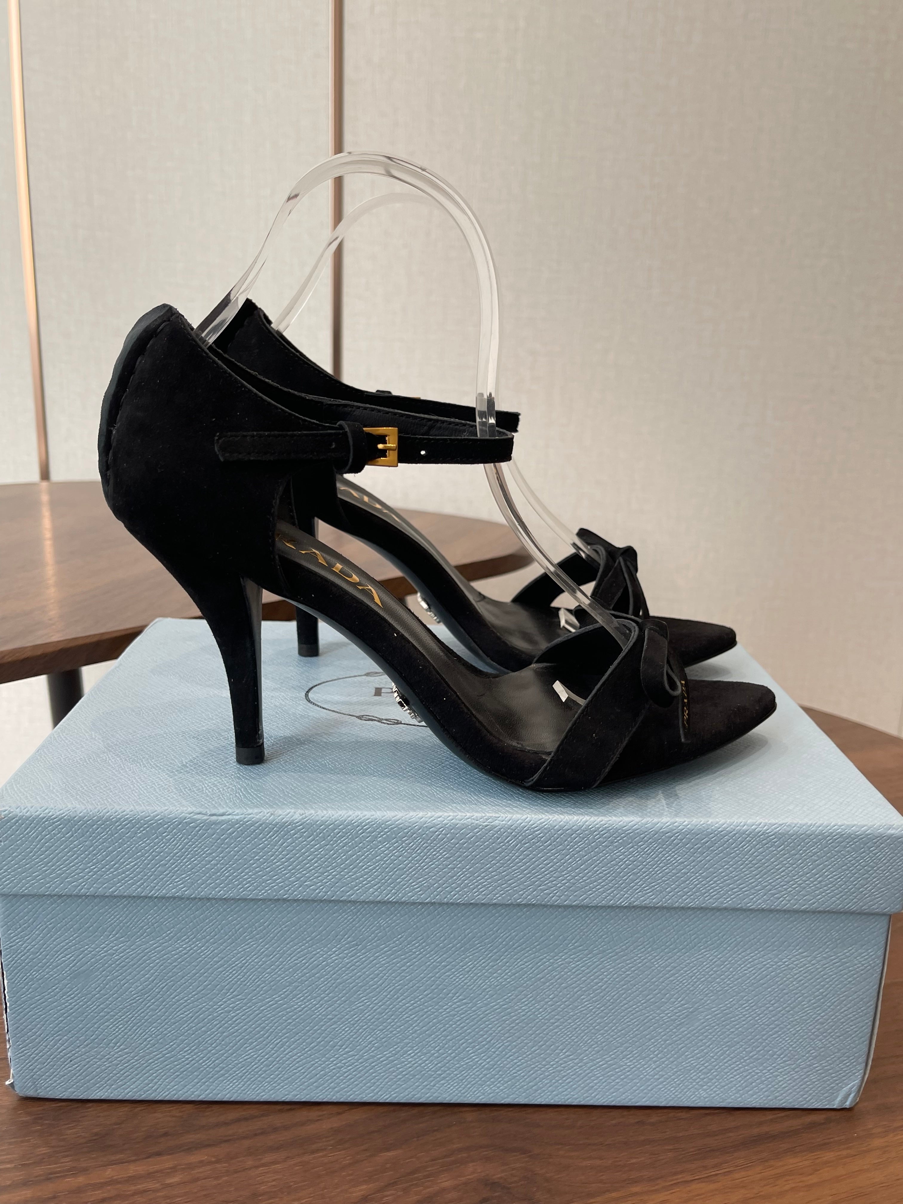 PRADA 26S HIGH HEEL SANDALS 85MM IN BLACK SUEDE WITH BOW
