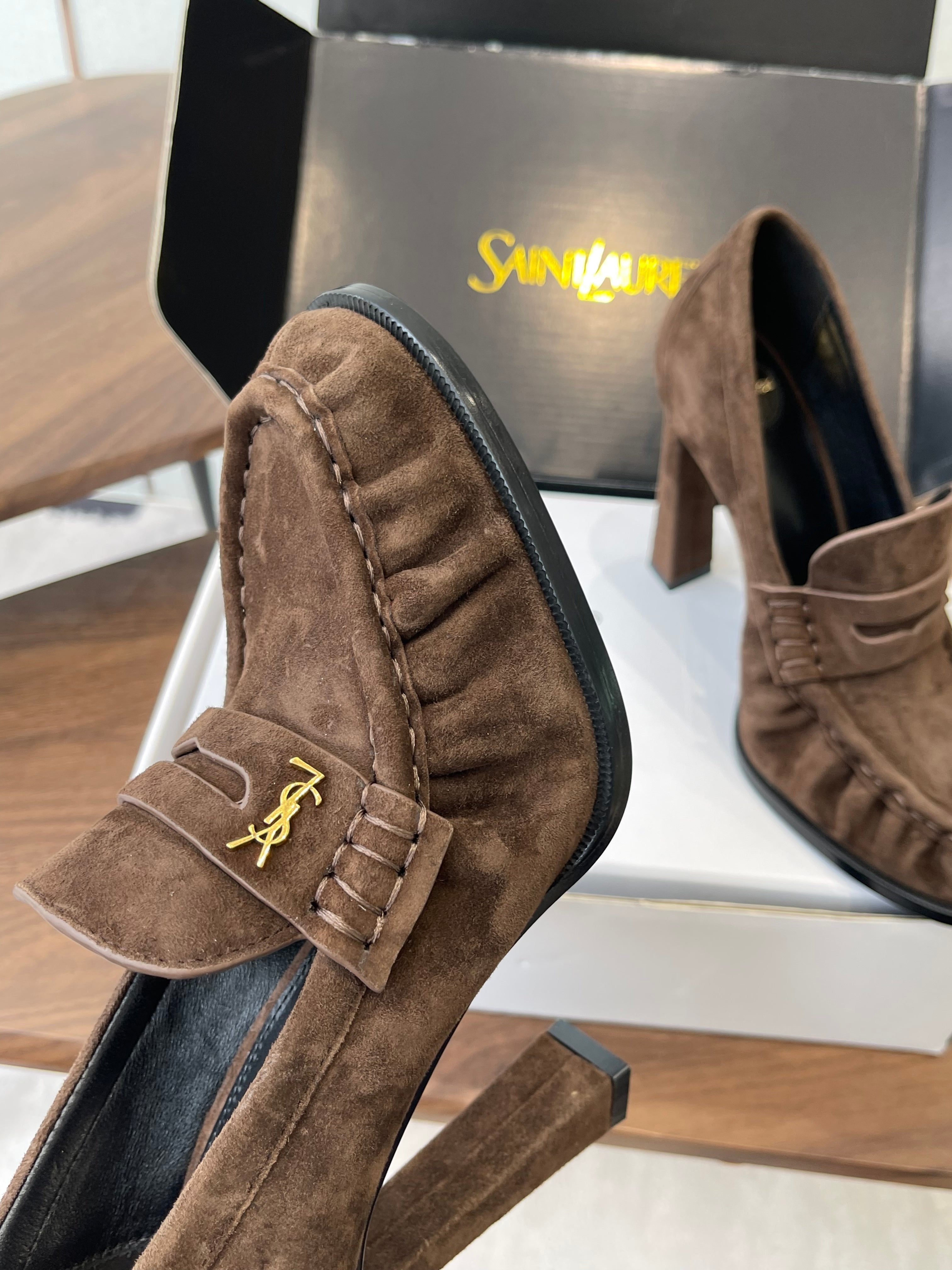YSL 26S HEELED LOAFERS 100 MM IN DARK BROWN SUEDE