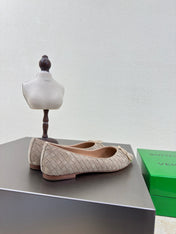 BALLET FLAT IN LIGHT BROWN INTRECCIATO SUEDE WITH BOW