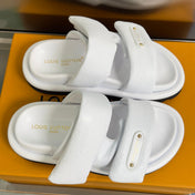 LV 26S PADDED SLIDES 40MM IN WHITE CALFSKIN MONOGRAM