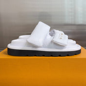 LV 26S PADDED SLIDES 40MM IN WHITE CALFSKIN MONOGRAM