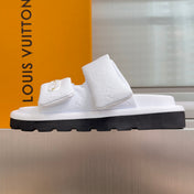 LV 26S PADDED SLIDES 40MM IN WHITE CALFSKIN MONOGRAM