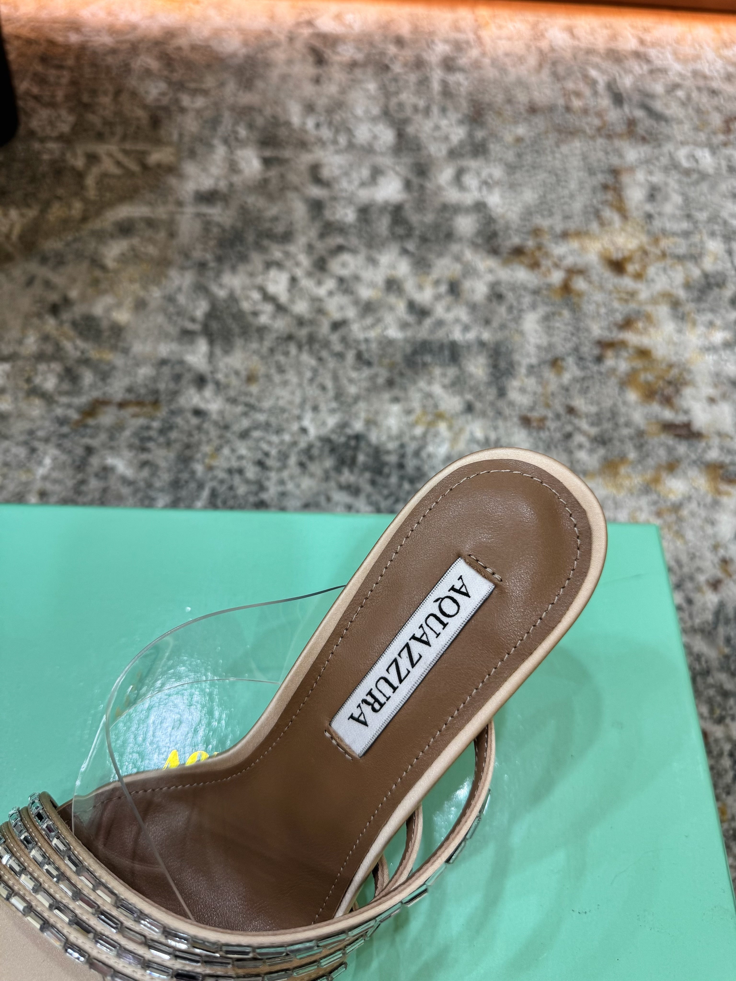AQUAZZURA 26S CRYSTAL MULES 90 MM IN BEIGE SATIN