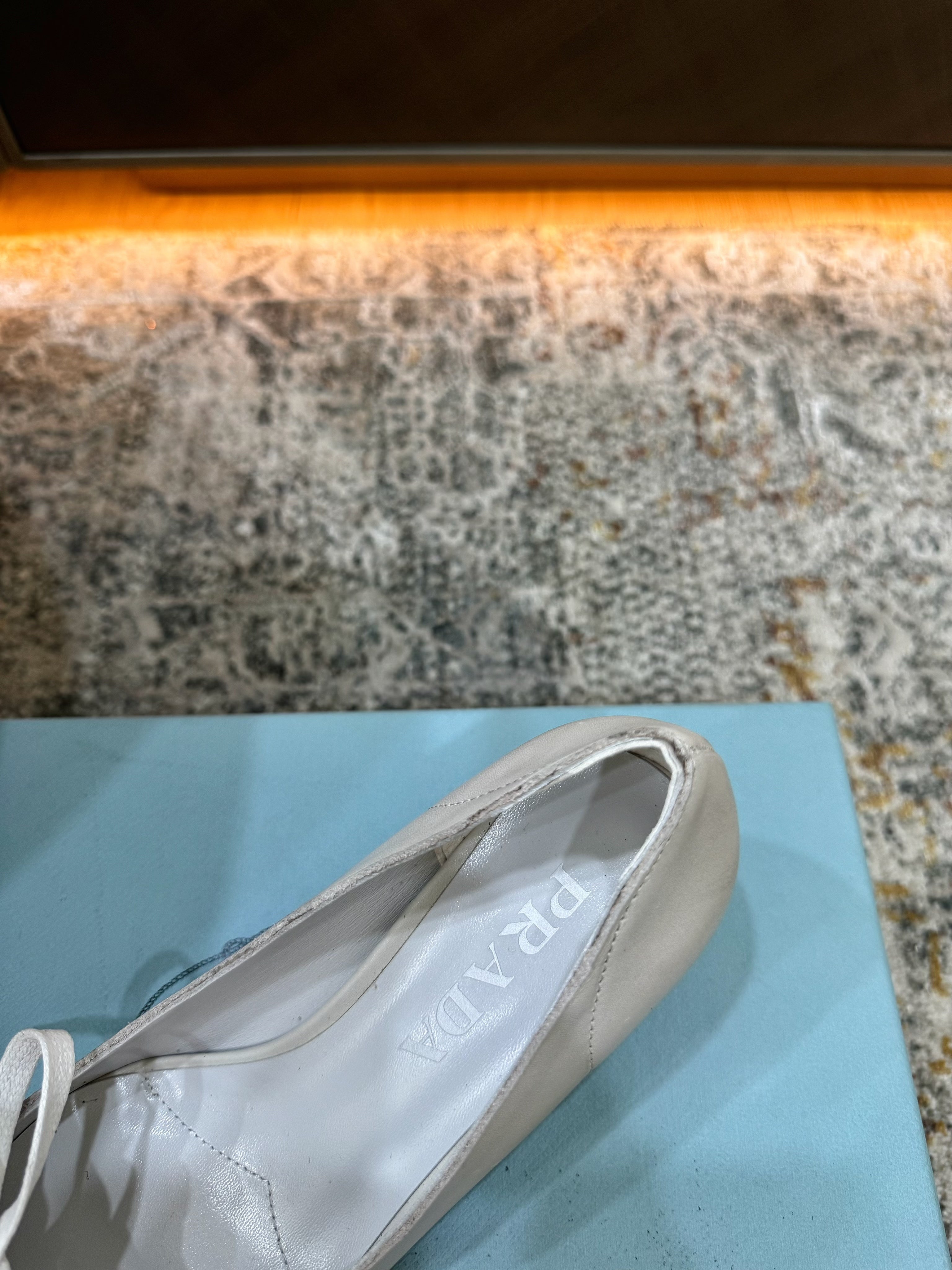 PRADA 26S POINTED TOE LACE UP STUDDED PUMPS 55MM IN WHITE CALFSKIN