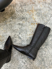 HM 26S FLAT KNEE-HIGH BOOTS IN BLACK CALFSKIN