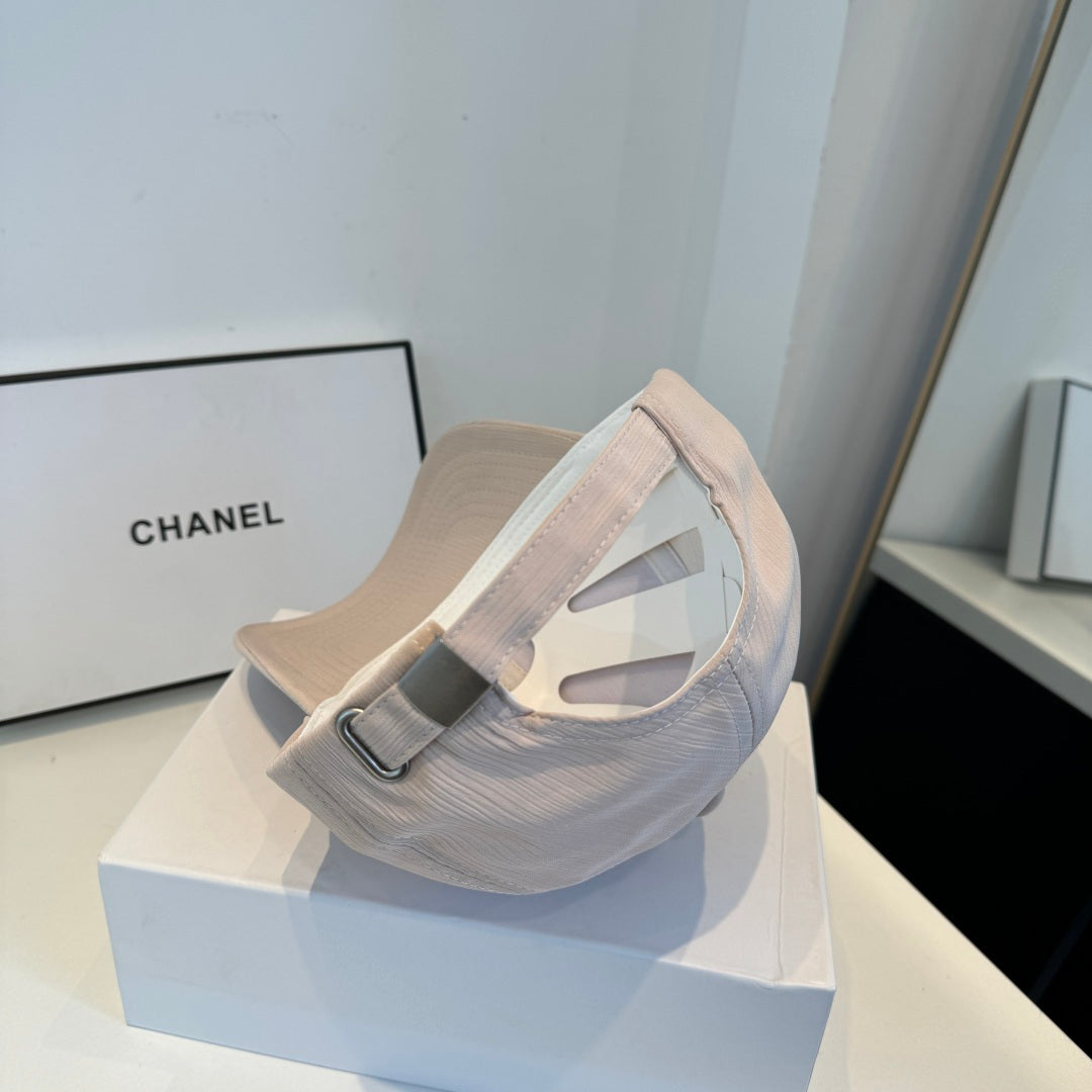 CHANEL 26S BASEBALL CAP 337985