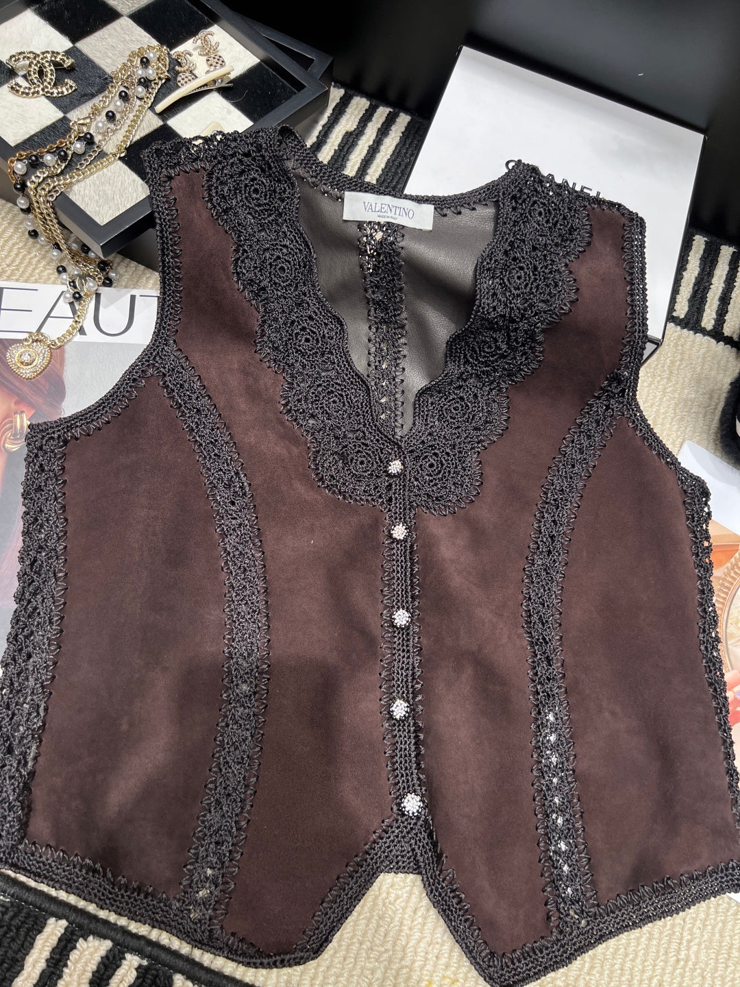 VALENTINO 26S CROCHET-TRIM SUEDE VEST 337