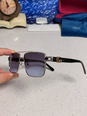 GUCCI 26S SQUARE FRAME IN METAL 426395