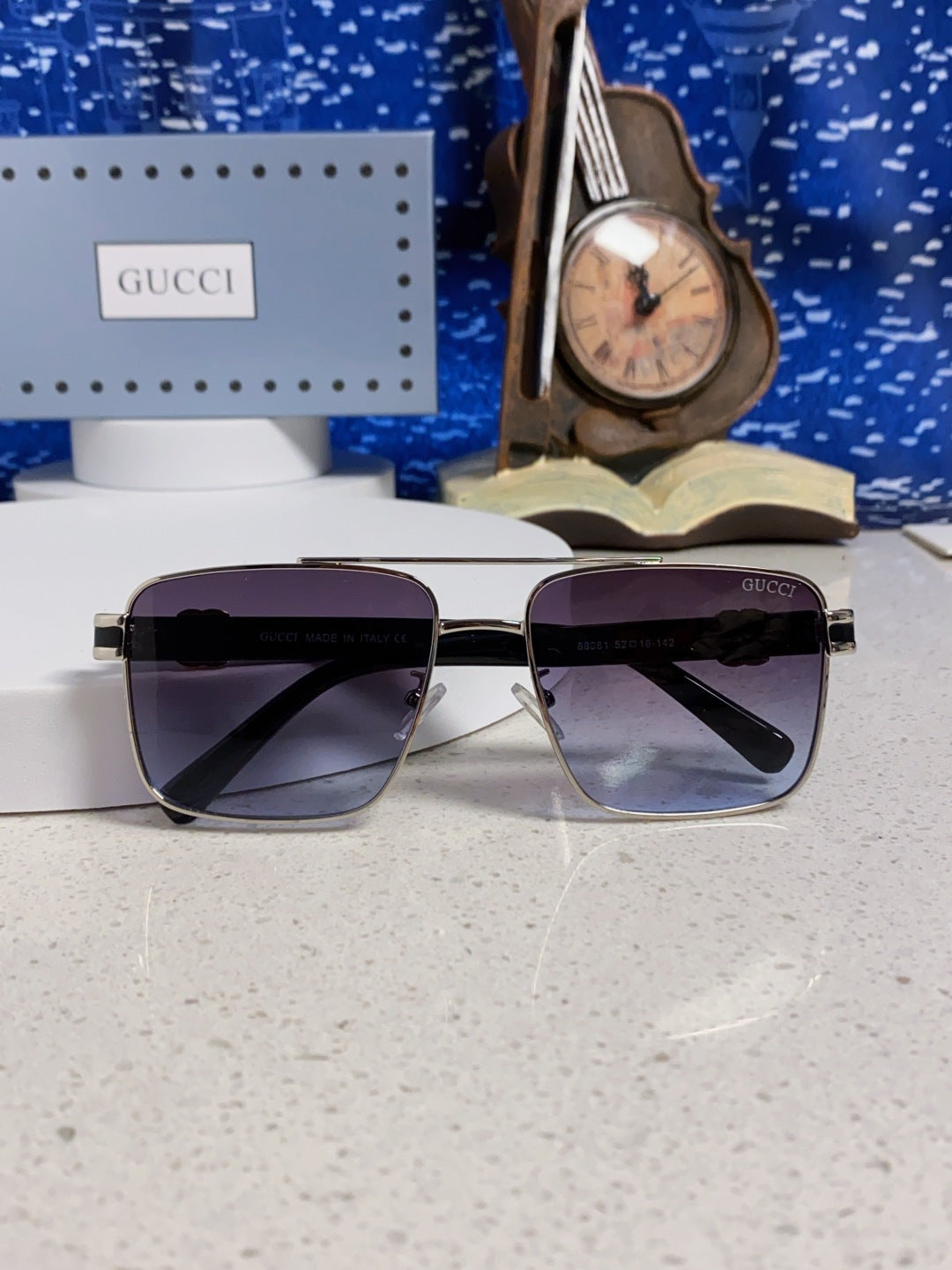 GUCCI 26S SQUARE FRAME IN METAL 426395